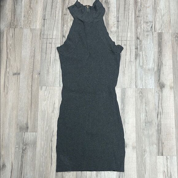 Elegant Charcoal Sleeveless Dress - Picture 1 of 2
